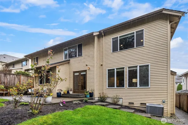 $1,395,000 | 2433 201st Street Southeast, Bothell, WA 98021