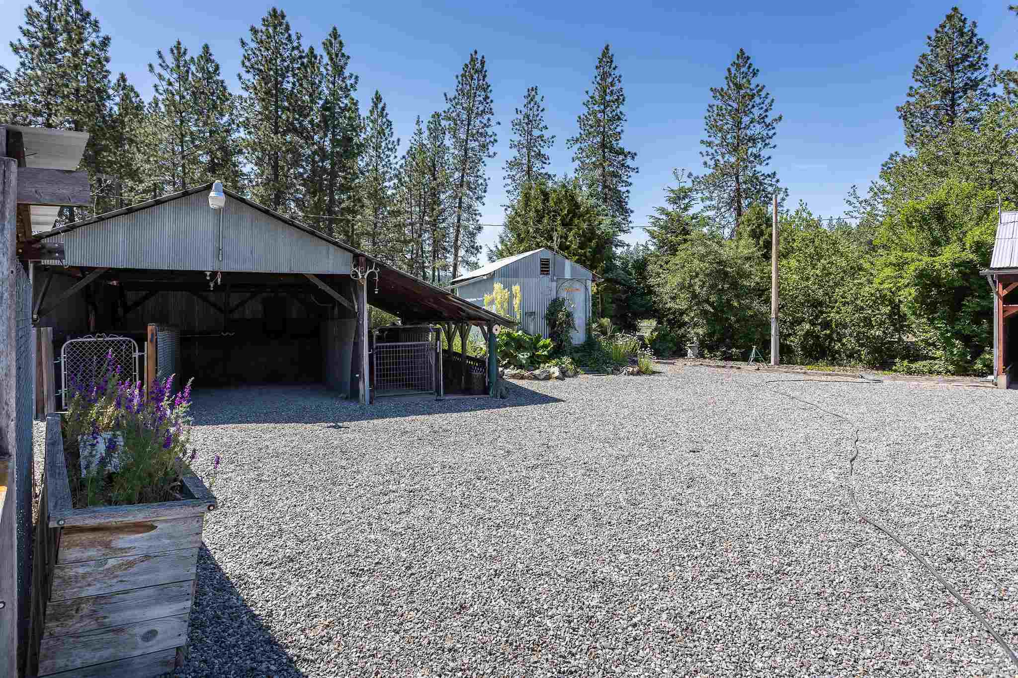 9412 South Hangman Valley Road Spokane, WA 99224 - Photo 11 of 45 Gallery Image 11