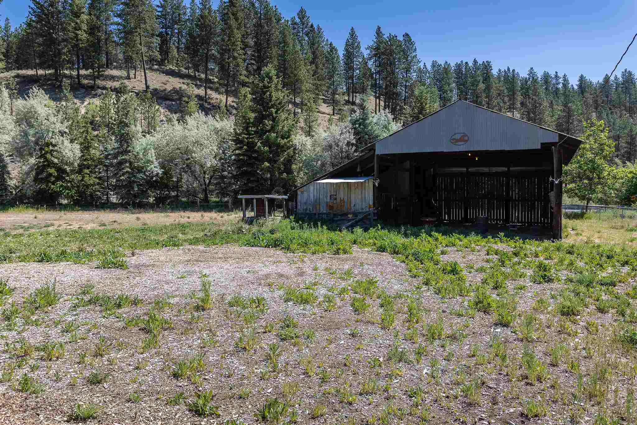9412 South Hangman Valley Road Spokane, WA 99224 - Photo 12 of 45 Gallery Image 12