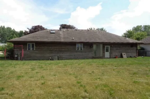 $206,800 | 1023 West Longfellow Drive, Manteno, IL 60950
