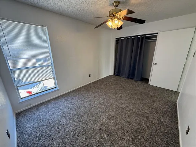 $1,400 | 422 West 4th Street, Kennedale, TX 76060