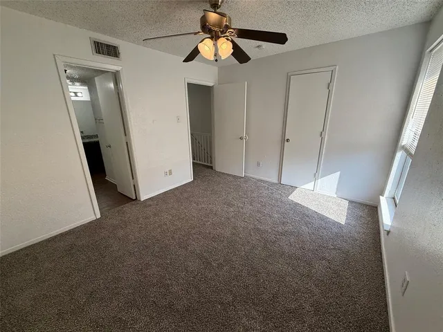 $1,400 | 422 West 4th Street, Kennedale, TX 76060