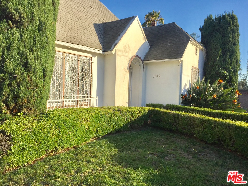 2302 Virginia Road Los Angeles, CA 90016 - Photo 2 of 14 Gallery Image 2