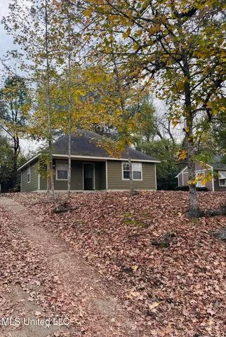 $115,000 | 105 Melrose Avenue, Natchez, MS 39120