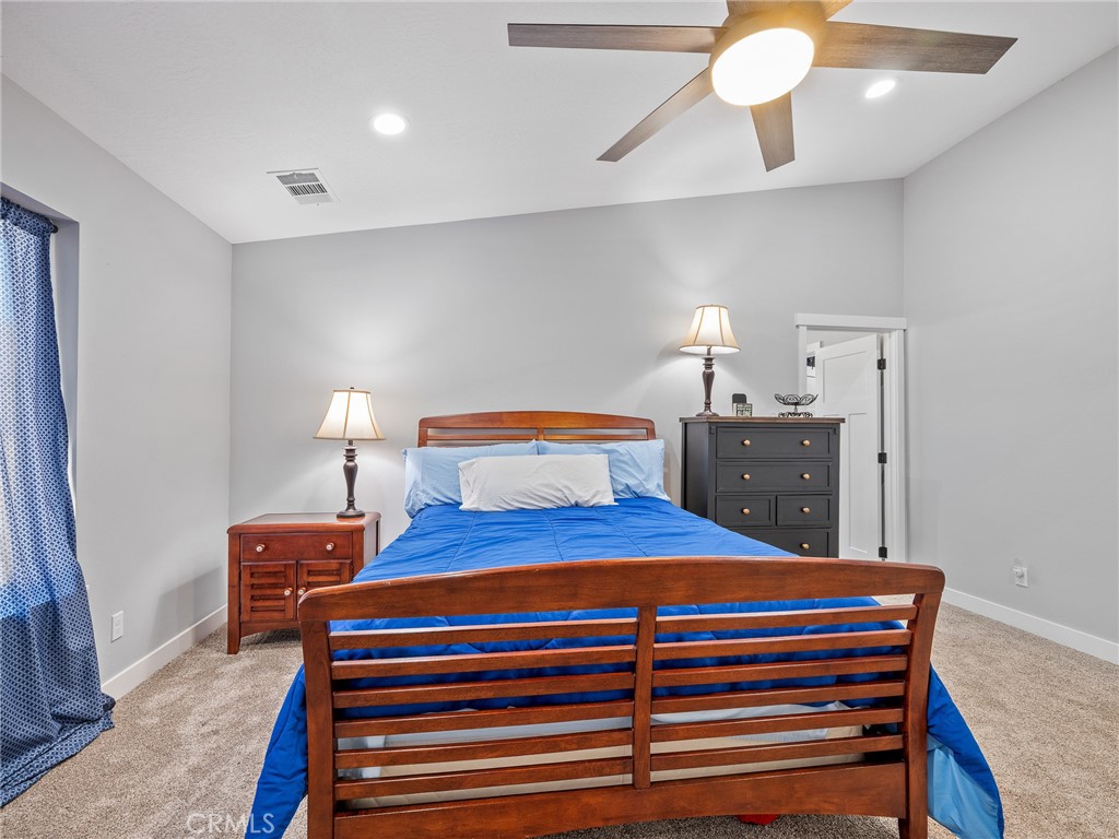 24162 Shoshone Road Apple Valley, CA 92307 - Photo 18 of 38