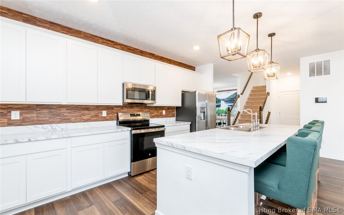 8040 Schrieber Road Floyds Knobs, IN 47119 - Photo 9 of 51