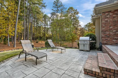 $1,588,000 | 11 Whithorn Court, Pinehurst, NC 28374