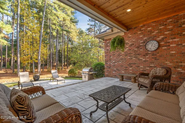 $1,588,000 | 11 Whithorn Court, Pinehurst, NC 28374