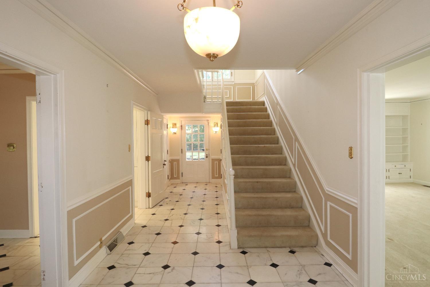 5900 Headgates Road Hamilton, OH 45011 - Photo 2 of 48 Gallery Image 2