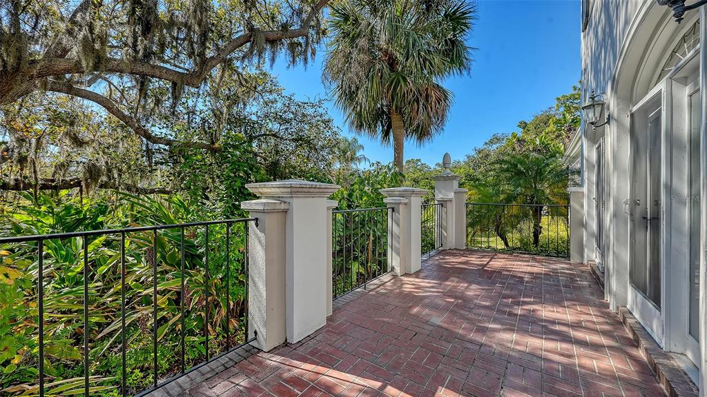 57 Bishopscourt Road, Unit 121 Osprey, FL 34229 - Photo 45 of 86