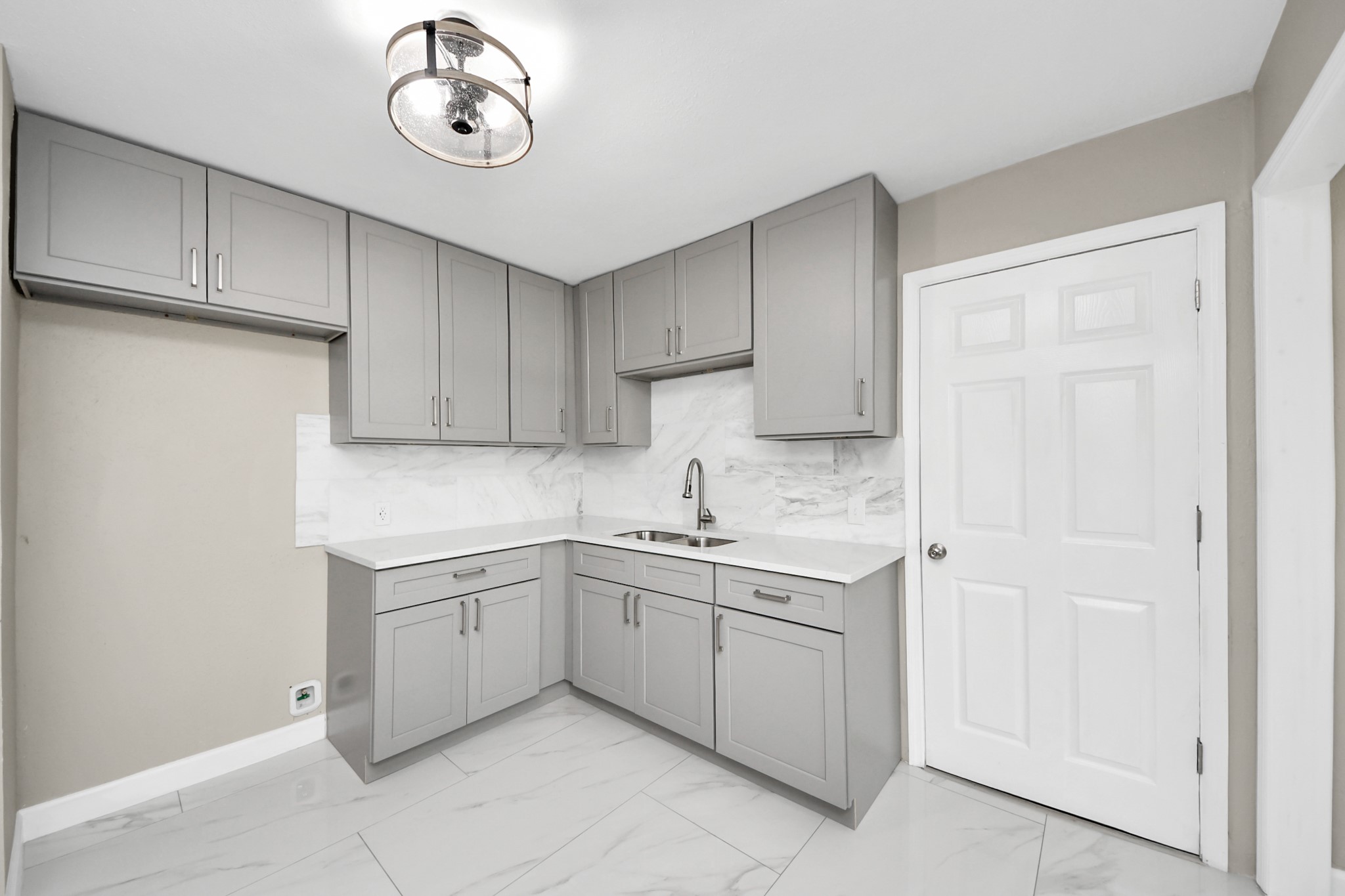 4910 Eppes Street Houston, TX 77021 - Photo 14 of 22 Gallery Image 14