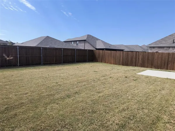 $1,895 | 125 Lost Crk Trail, Greenville, TX 75402