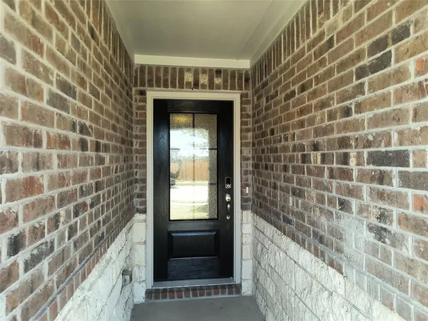 $1,895 | 125 Lost Crk Trail, Greenville, TX 75402