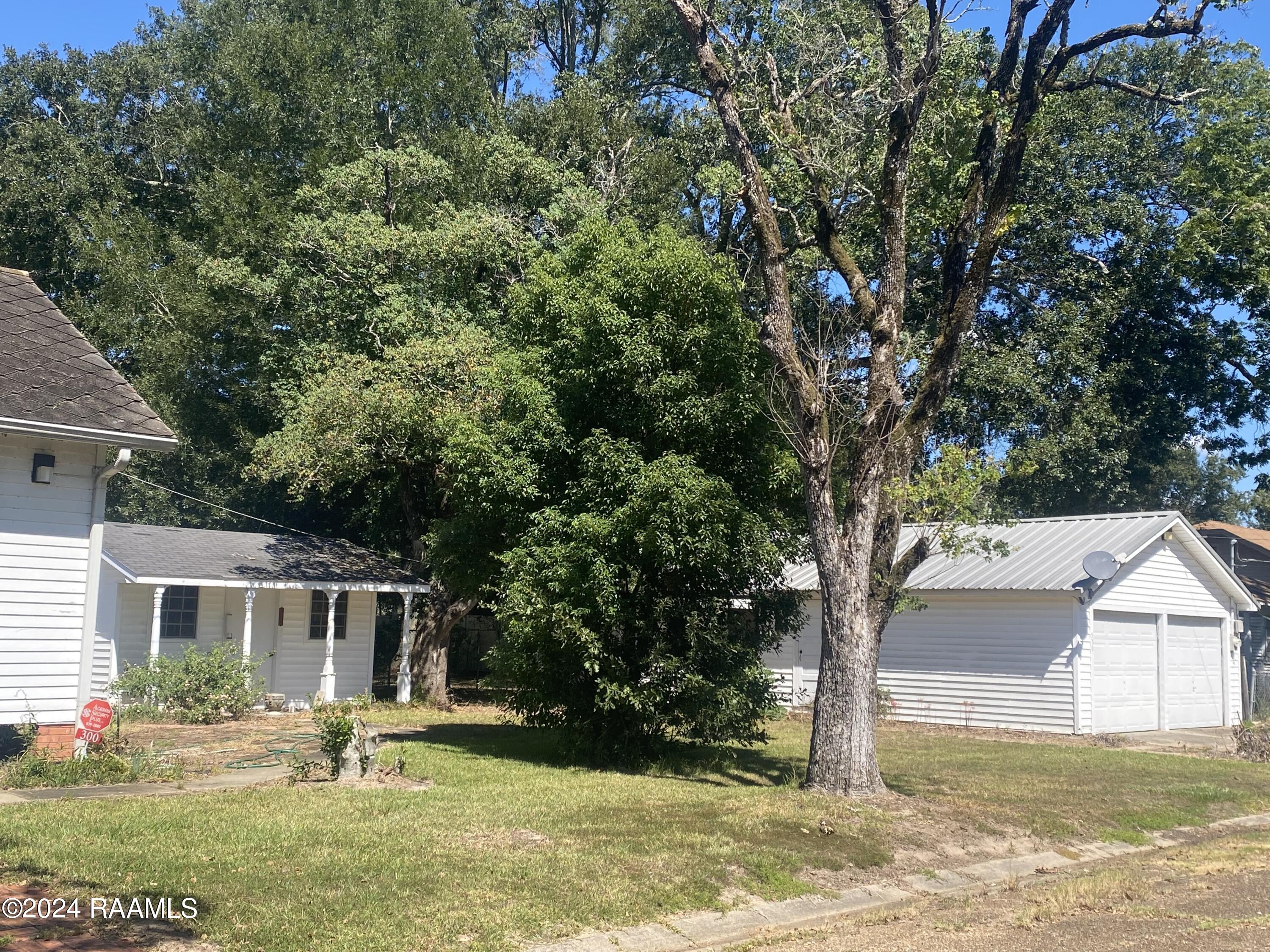 300 North 6th Street Eunice, LA 70535 - Photo 14 of 14 side view 1