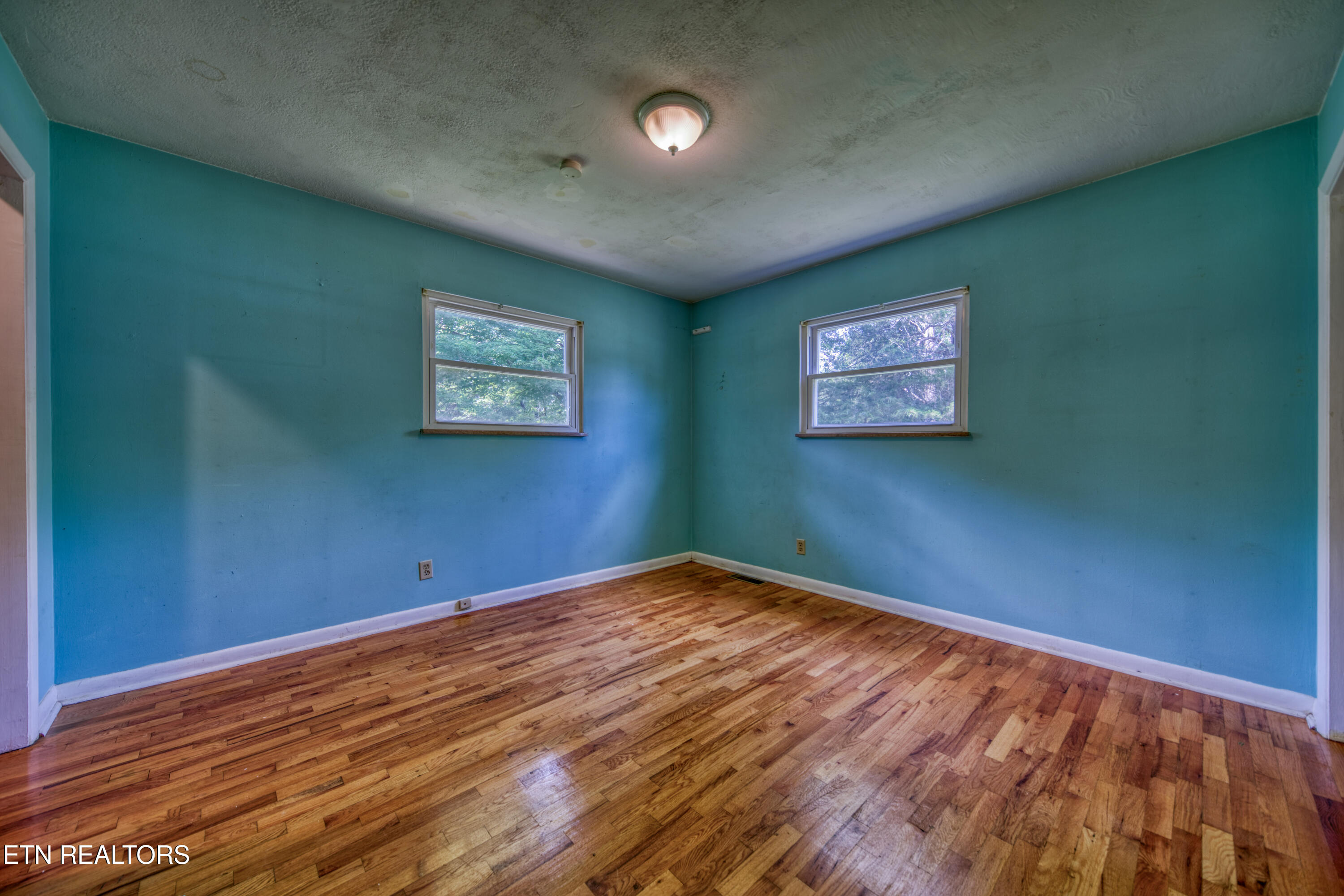 307 Anglers Cove Road Kingston, TN 37763 - Photo 28 of 44 0H3A9555_33_Original