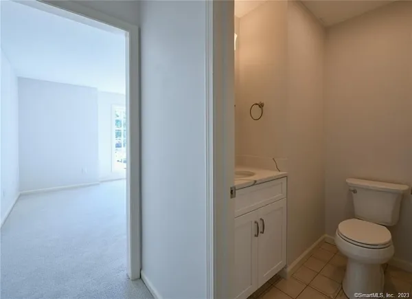 $2,700 | 14 Harold Road, Unit 14, Farmington, CT 06032