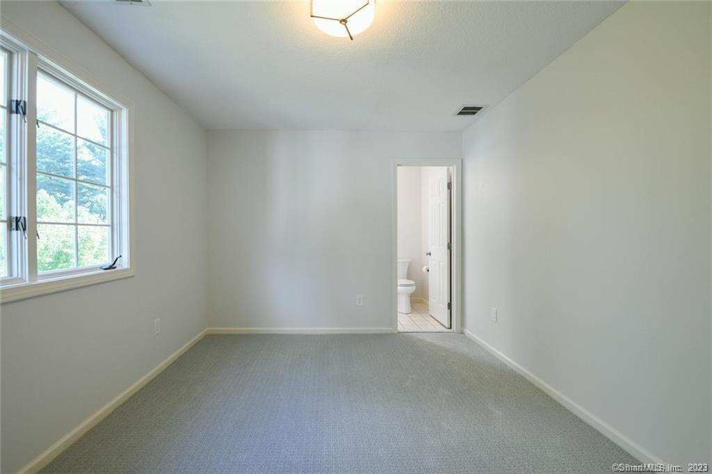 14 Harold Road, Unit 14 Farmington, CT 06032 - Photo 15 of 24