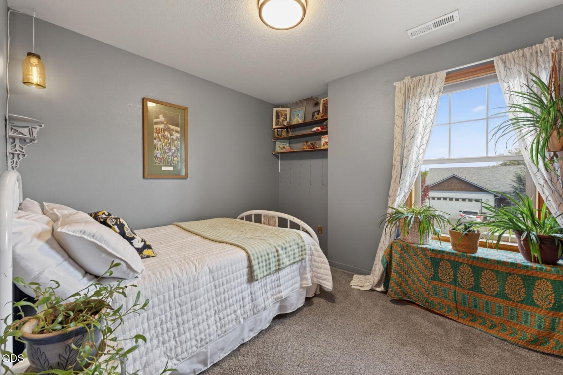 20696 Barton Crossing Way Bend, OR 97701 - Photo 24 of 44