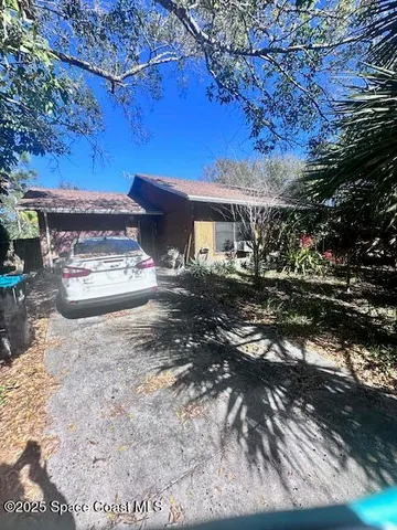 $215,000 | 285 Alcantarra Street Northwest, Palm Bay, FL 32907