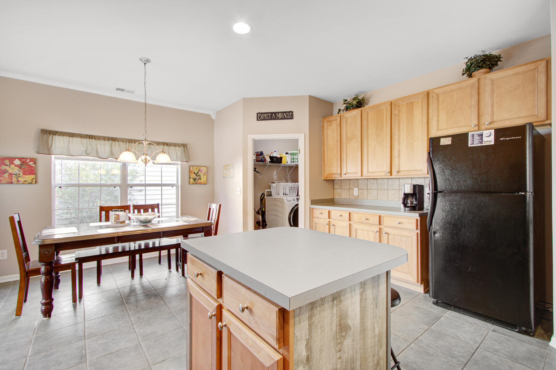 111 Back Tee Circle Summerville, SC 29485 - Photo 16 of 42 111 Back Tee Cir. Summerville SC (16)