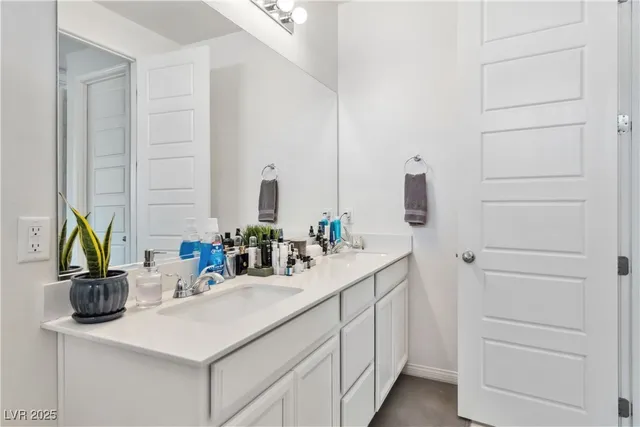 $2,050 | 120 Corretto Corner Avenue, Henderson, NV 89015