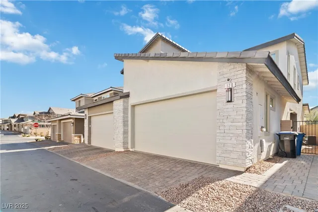 $2,050 | 120 Corretto Corner Avenue, Henderson, NV 89015