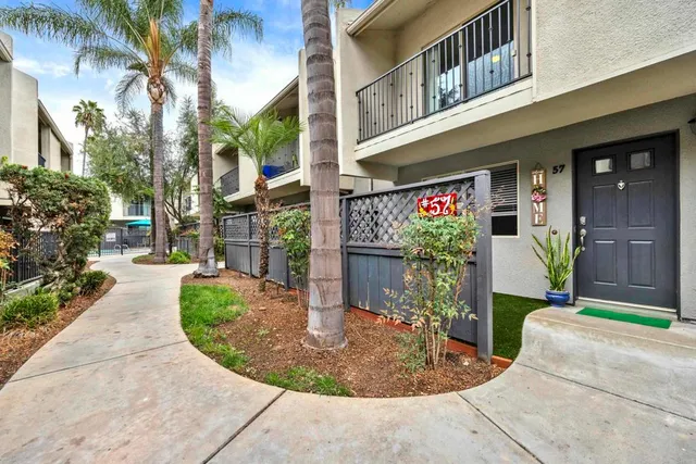 $470,000 | 1045 Peach Avenue, Unit 57, El Cajon, CA 92021