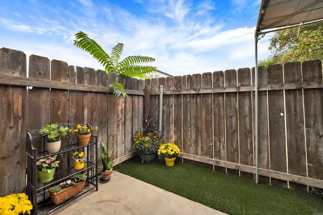 $470,000 | 1045 Peach Avenue, Unit 57, El Cajon, CA 92021