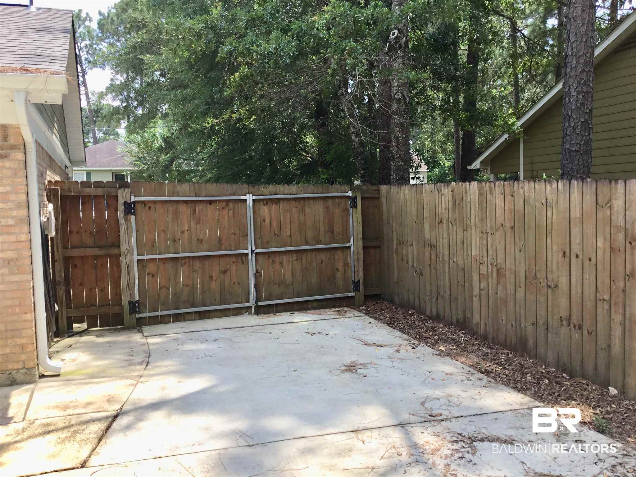 102 Lawson Road Daphne, AL 36526 - Photo 13 of 18