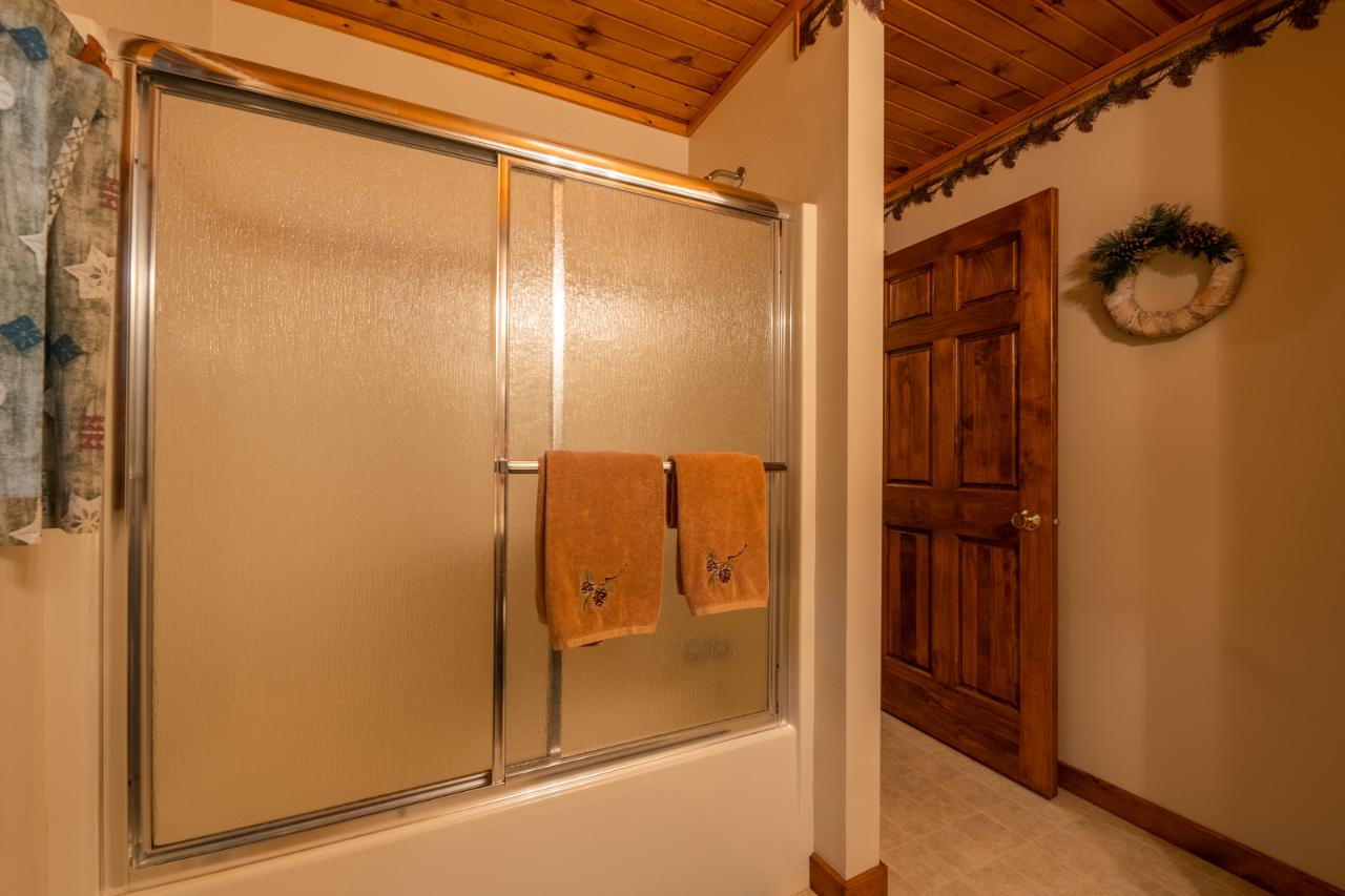 7556 Clear Lake Road Rhinelander, WI 54501 - Photo 17 of 36 Gallery Image 17