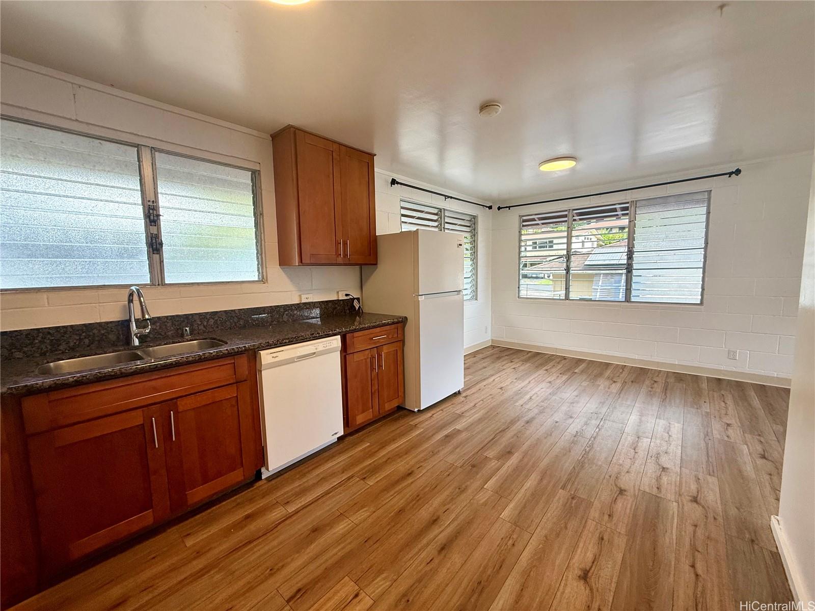2826 Booth Road, Unit UPPR Honolulu, HI 96813 - Photo 3 of 20 Gallery Image 3
