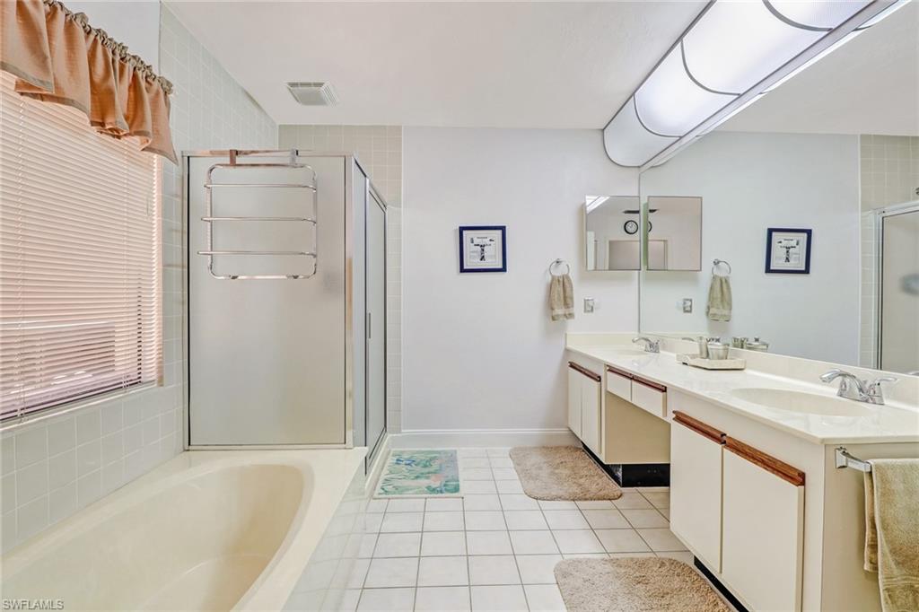 708 Reef Point Circle Naples, FL 34108 - Photo 11 of 28 Gallery Image 11