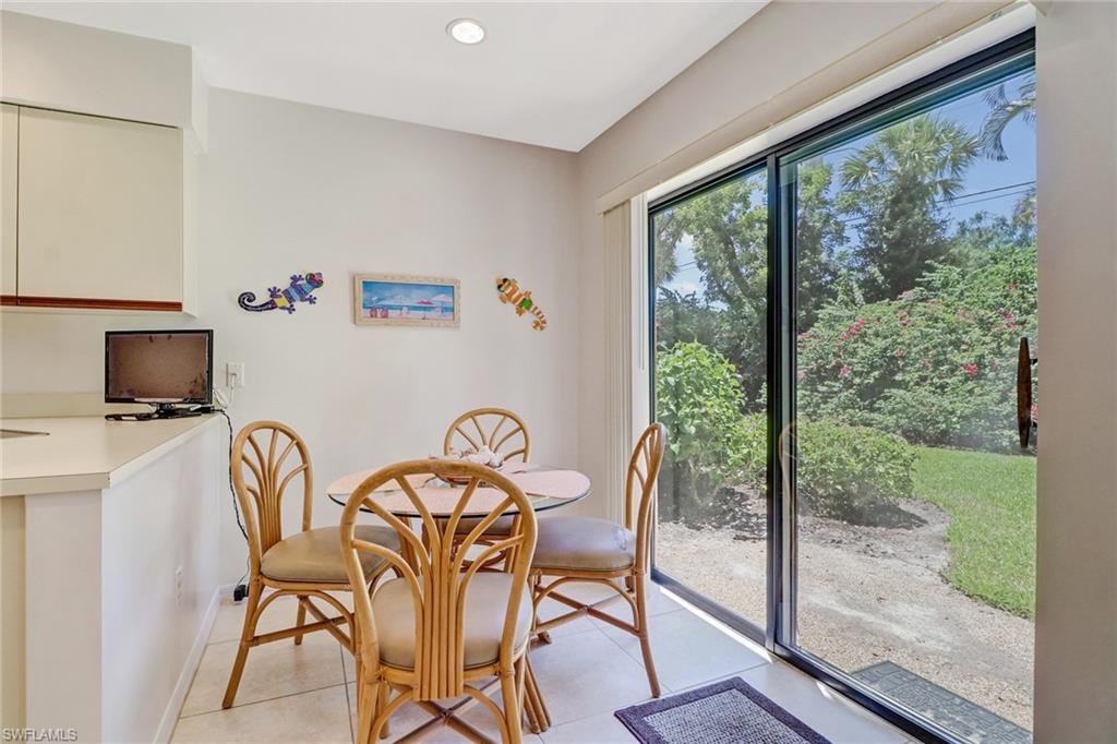 708 Reef Point Circle Naples, FL 34108 - Photo 7 of 28 Gallery Image 7