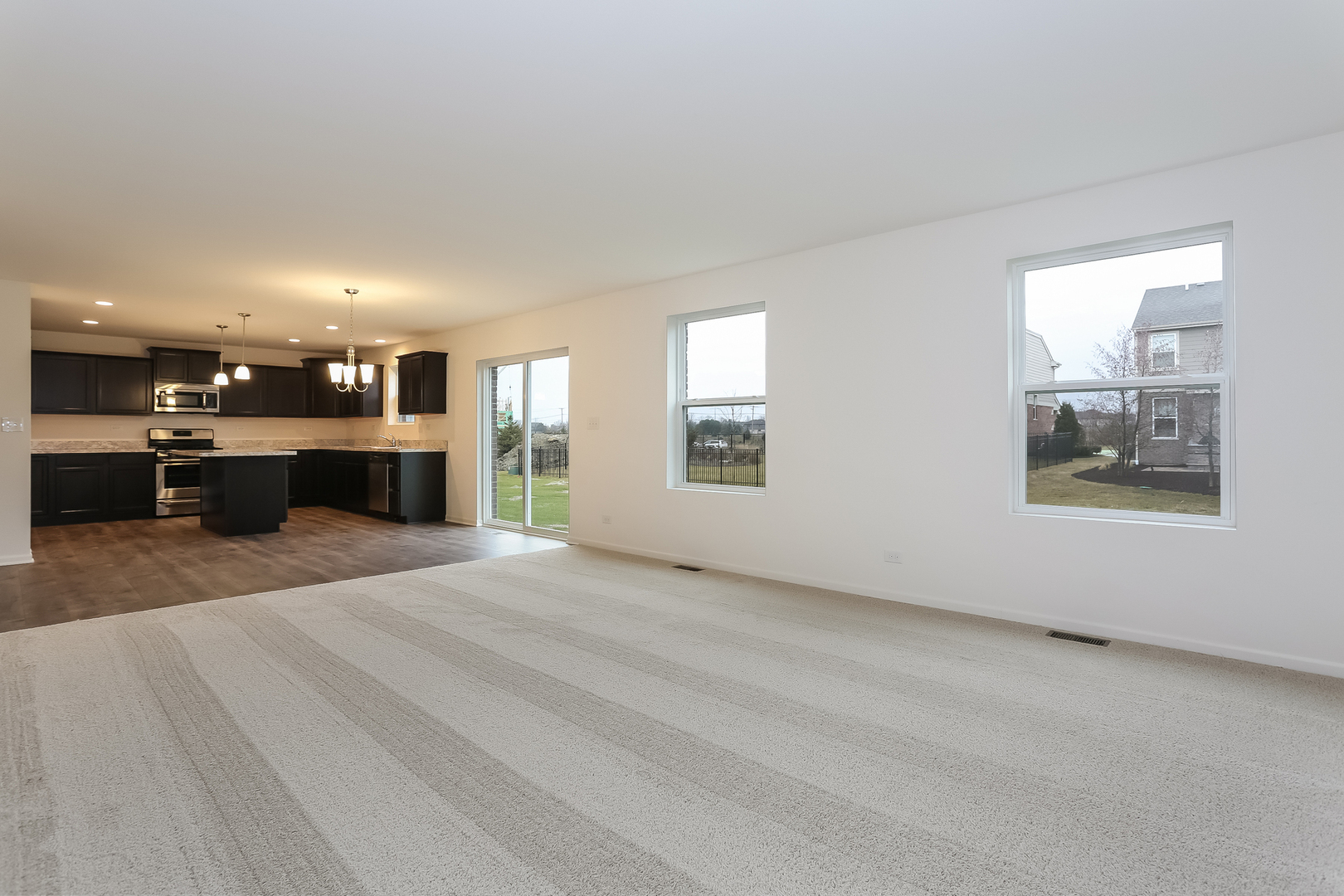 2014 Rownham Hill Road New Lenox, IL 60451 - Photo 8 of 15