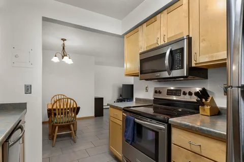$195,000 | 50 Whitcomb Circle, Unit 5, Madison, WI 53711