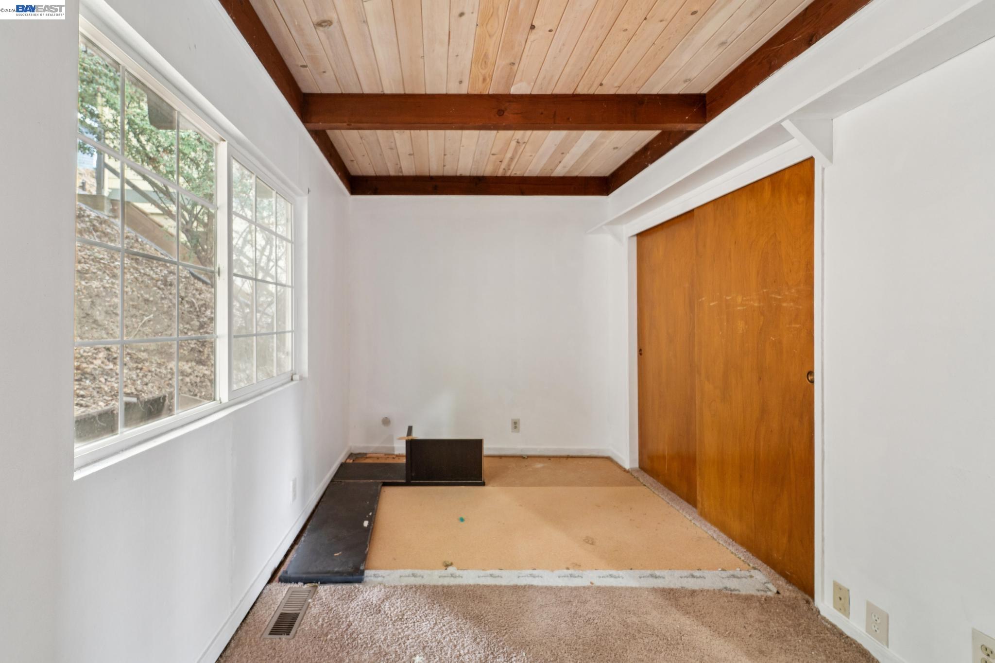 6151 Valley View Road Oakland, CA 94611 - Photo 23 of 37 Gallery Image 23
