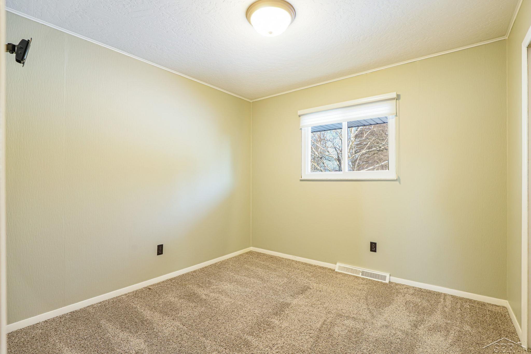 805 North Block Road Reese, MI 48757 - Photo 33 of 64 50098221-32.JPG