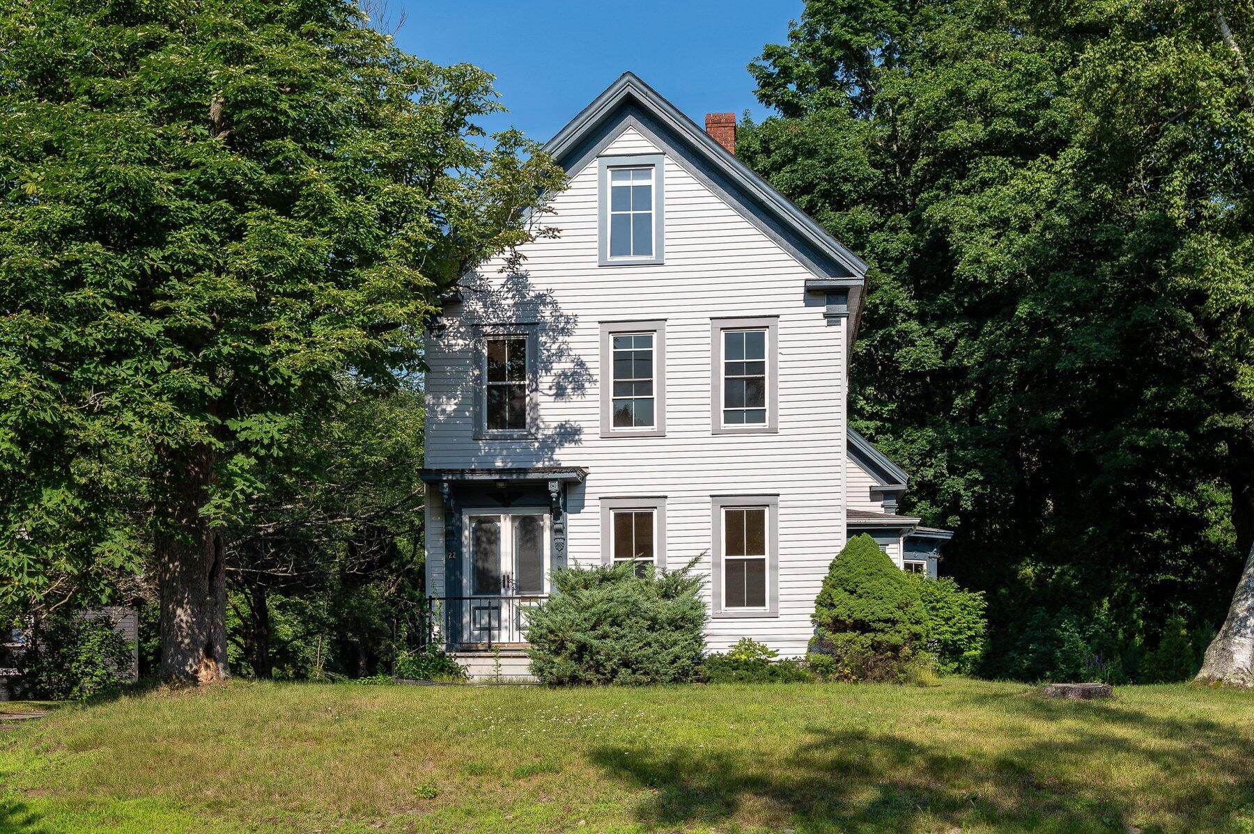 22 Rogers Road Kittery, ME 03904 - Photo 2 of 37 Front of Home