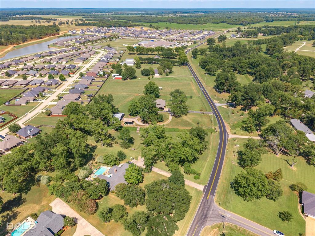 4938 Swan Lake Road Bossier City, LA 71111 - Photo 3 of 19