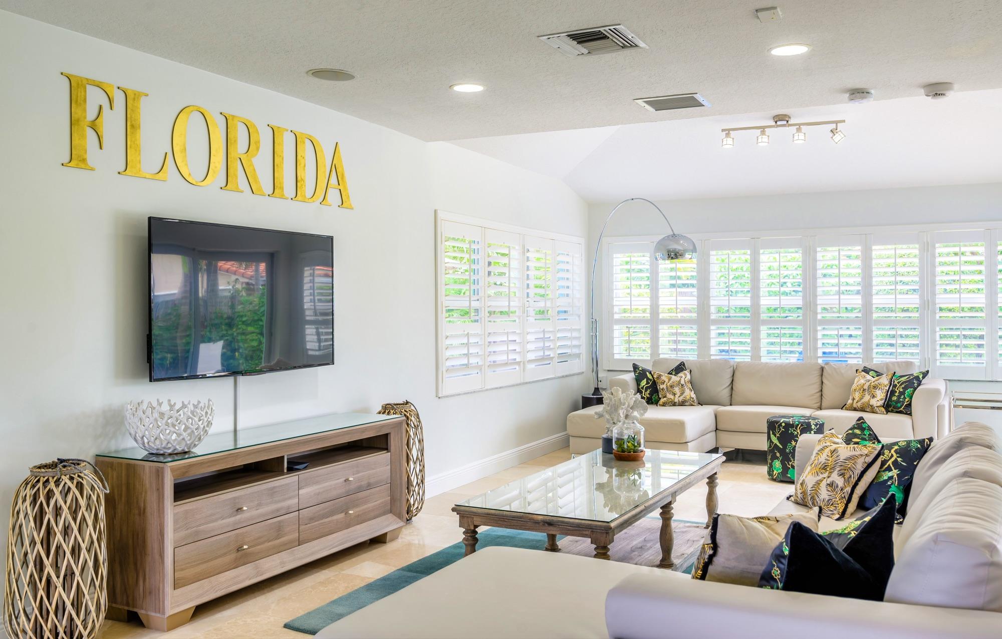 3202 Barton Road Pompano Beach, FL 33062 - Photo 3 of 36 02