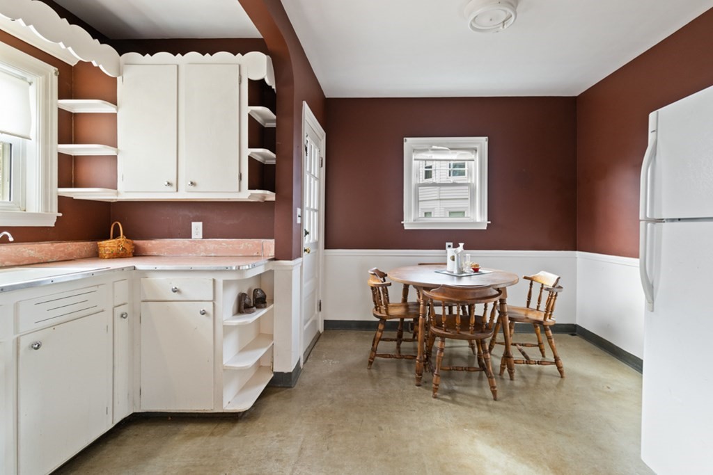 61 Leonard Road Melrose, MA 02176 - Photo 15 of 30 Gallery Image 15