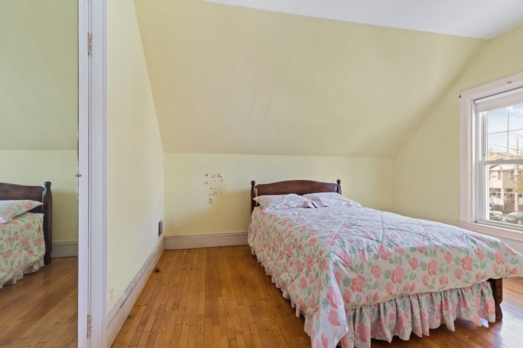 61 Leonard Road Melrose, MA 02176 - Photo 20 of 30 Gallery Image 20