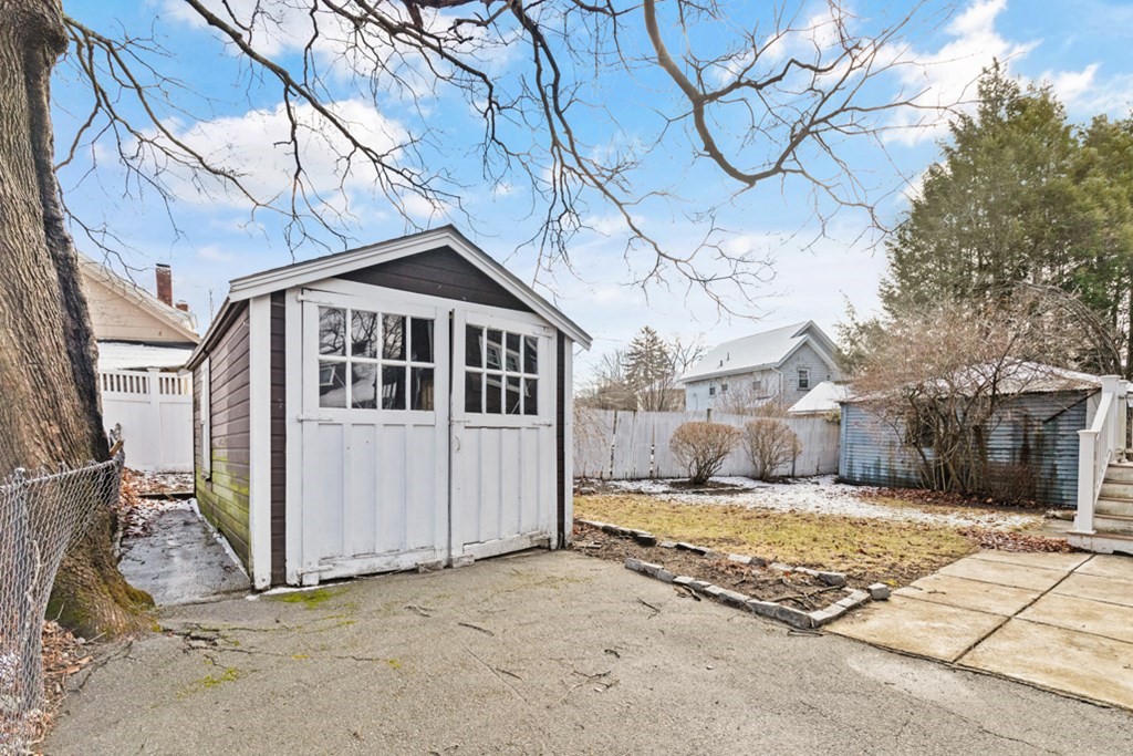 61 Leonard Road Melrose, MA 02176 - Photo 27 of 30 Gallery Image 27