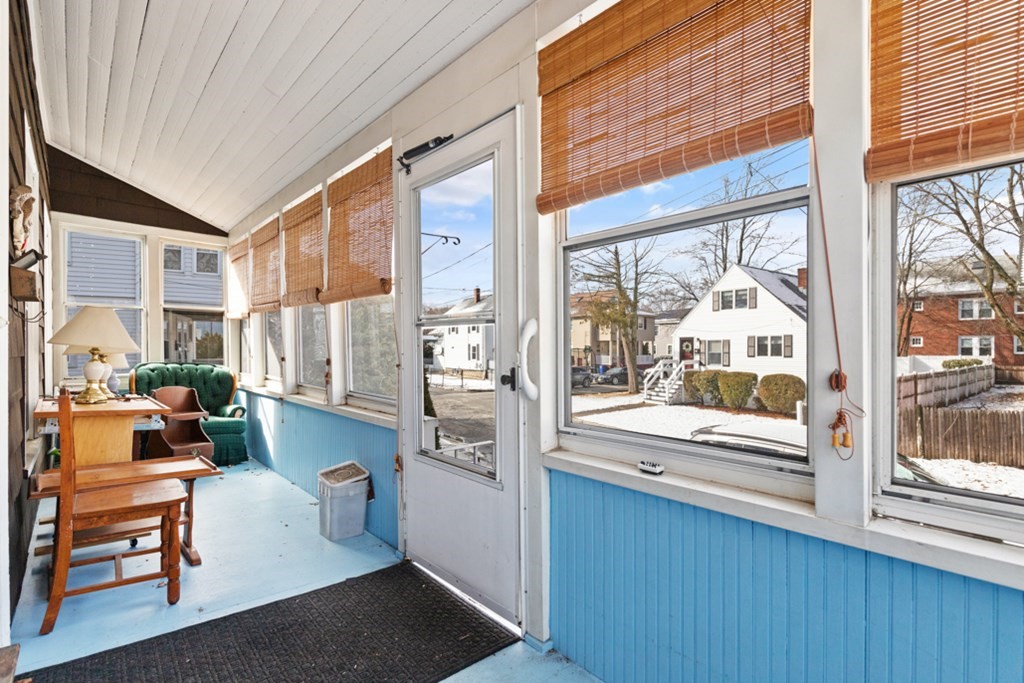 61 Leonard Road Melrose, MA 02176 - Photo 4 of 30 Gallery Image 4