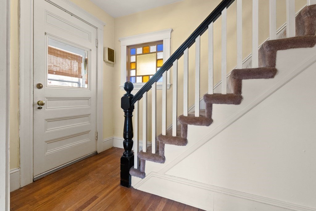 61 Leonard Road Melrose, MA 02176 - Photo 6 of 30 Gallery Image 6