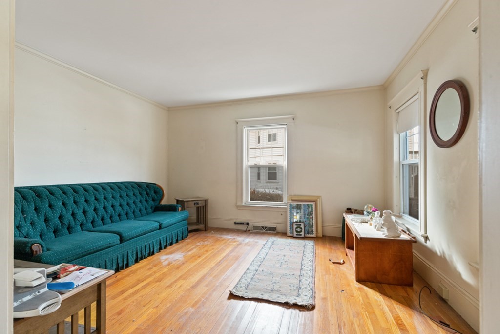 61 Leonard Road Melrose, MA 02176 - Photo 10 of 30 Gallery Image 10