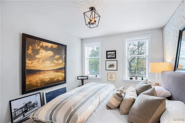 $4,100 | 38 East Genesee Street, Skaneateles, NY 13152