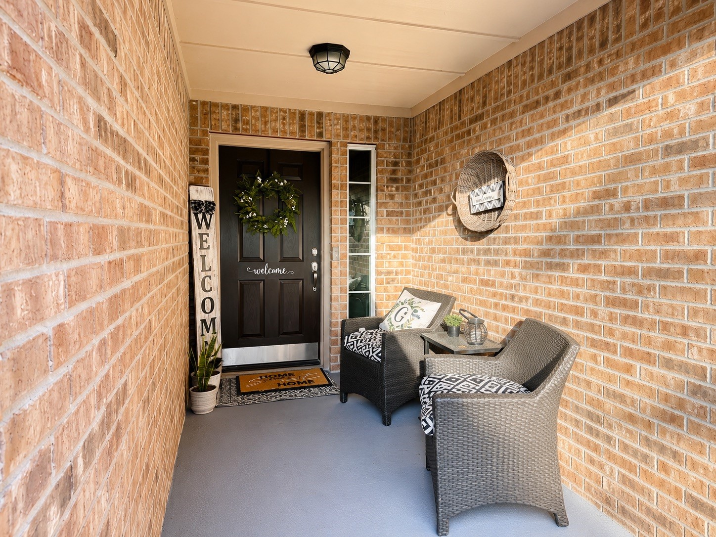 9911 Bronze Mill Lane Rosharon, TX 77583 - Photo 2 of 15 A covered front porch provides the perfect spot to enjoy your morning coffee or greet guests in comfort.