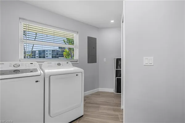 $4,500 | 2 Fairview Boulevard, Fort Myers Beach, FL 33931