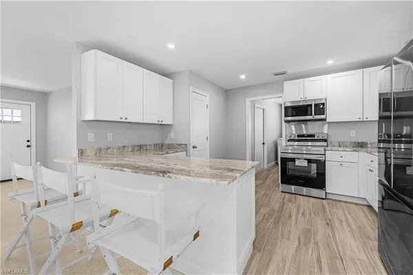$4,500 | 2 Fairview Boulevard, Fort Myers Beach, FL 33931